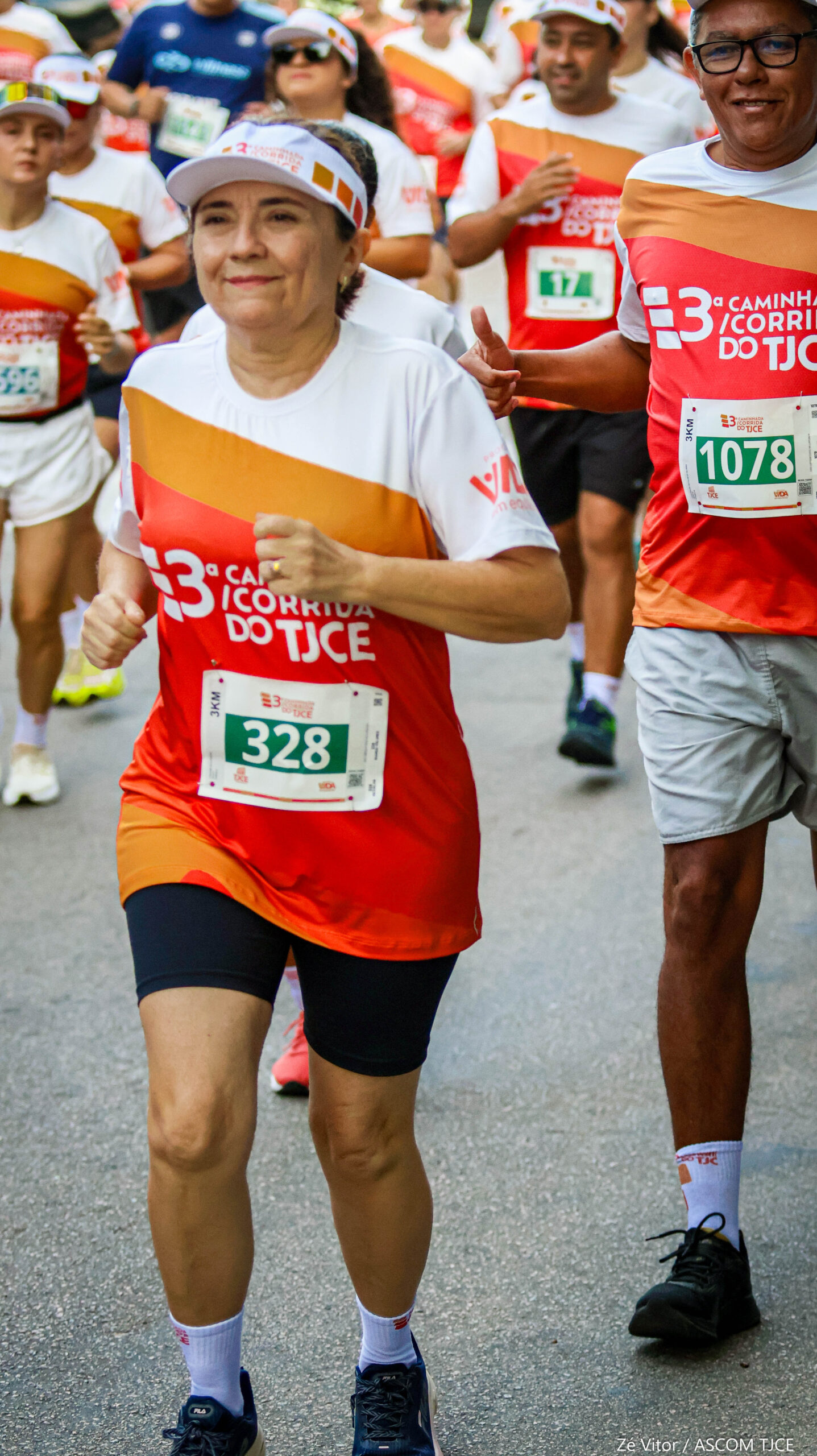 3ª Caminhada/Corrida do TJCE reúne membros do Judiciário em comemoração ao Mês do Servidor - Foto 238