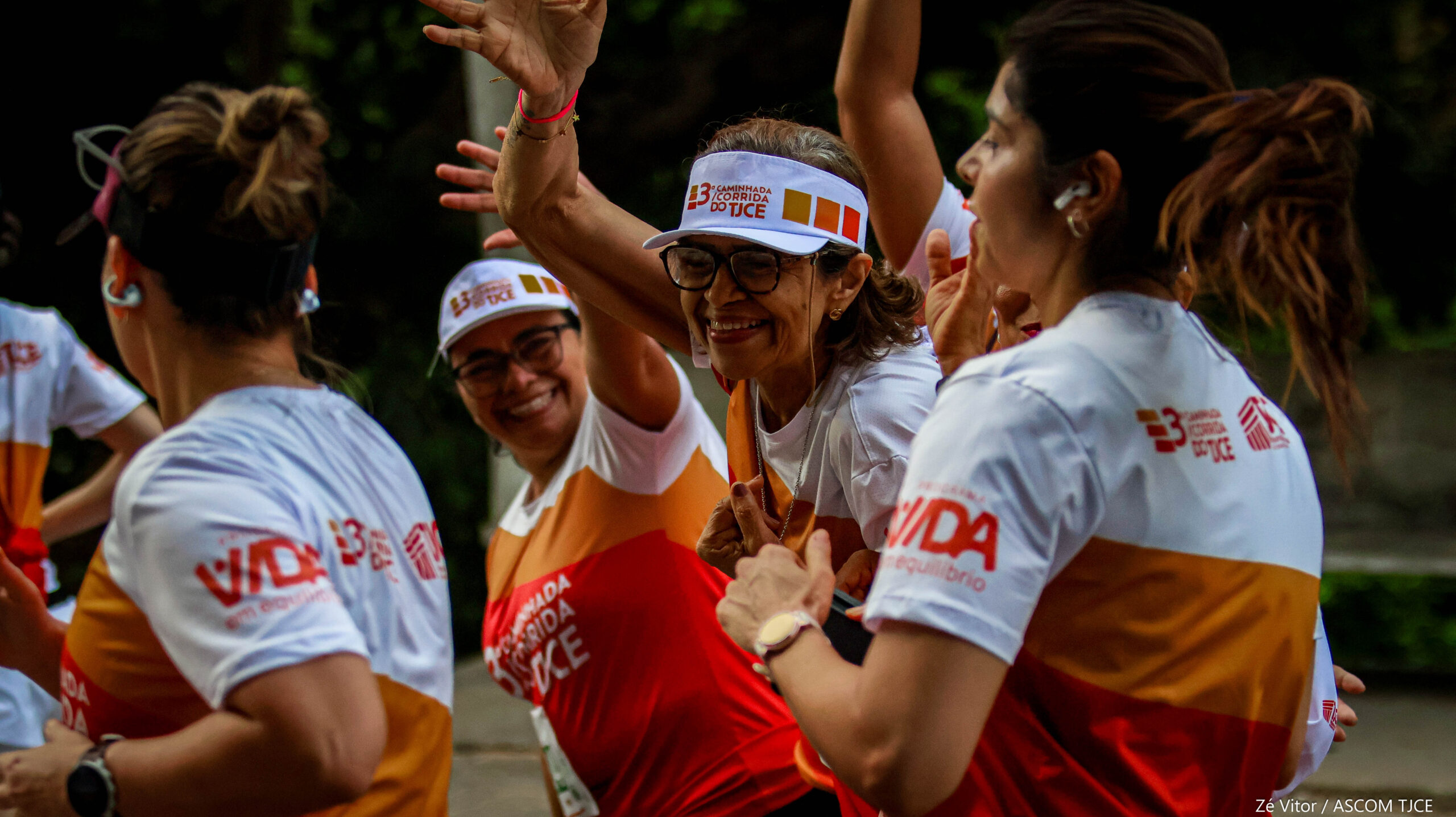 3ª Caminhada/Corrida do TJCE reúne membros do Judiciário em comemoração ao Mês do Servidor - Foto 242
