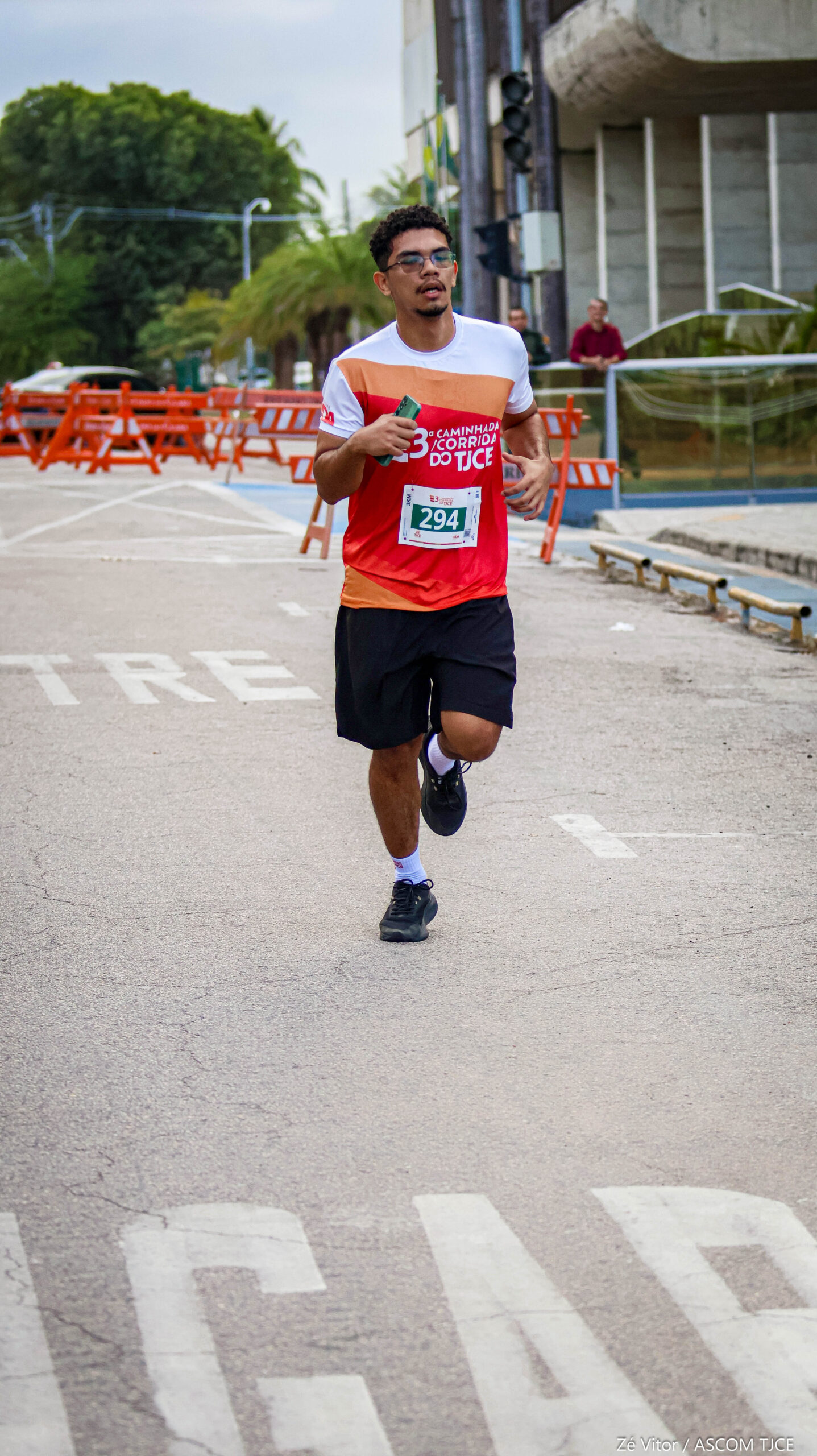 3ª Caminhada/Corrida do TJCE reúne membros do Judiciário em comemoração ao Mês do Servidor - Foto 273
