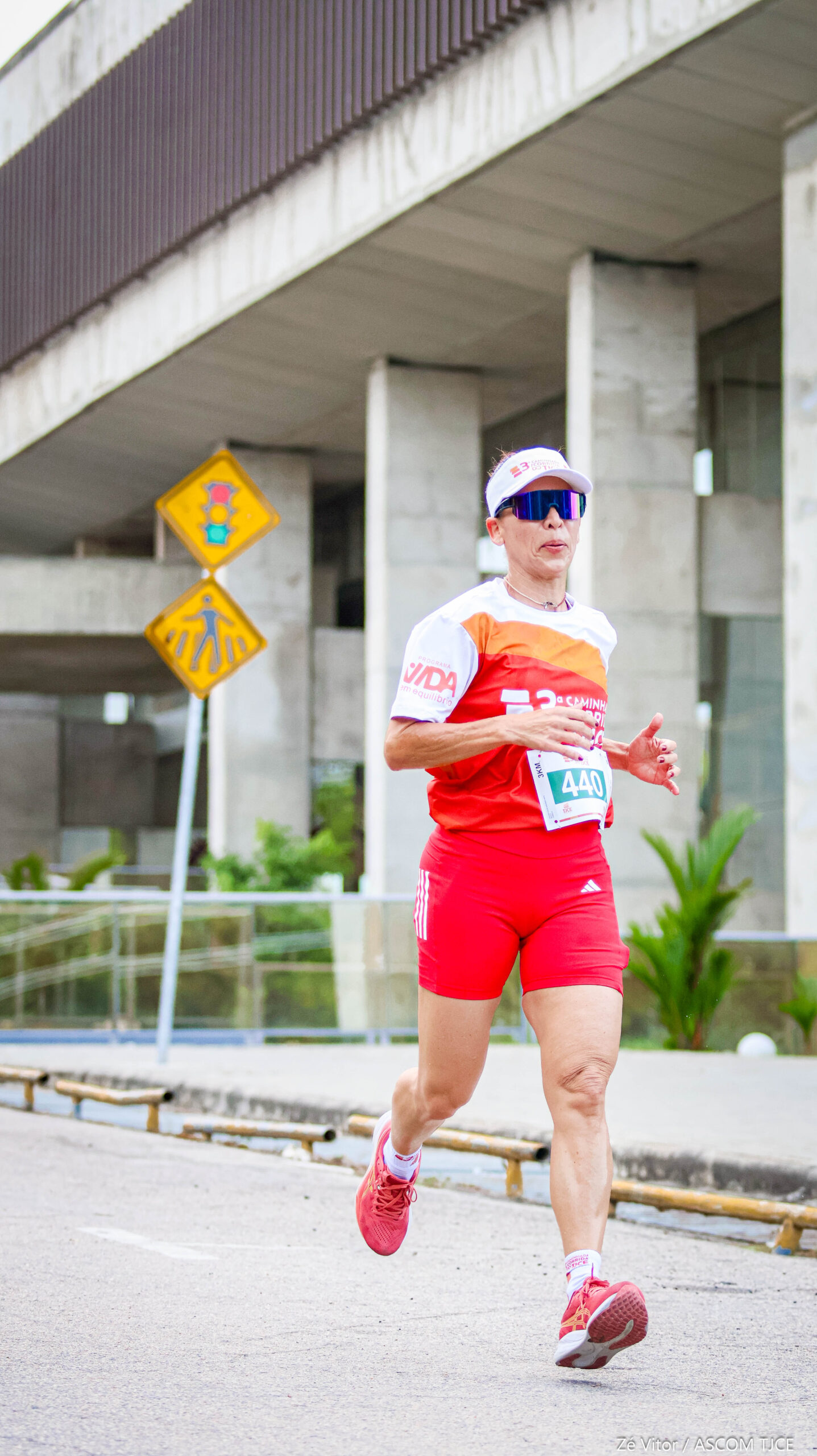 3ª Caminhada/Corrida do TJCE reúne membros do Judiciário em comemoração ao Mês do Servidor - Foto 288