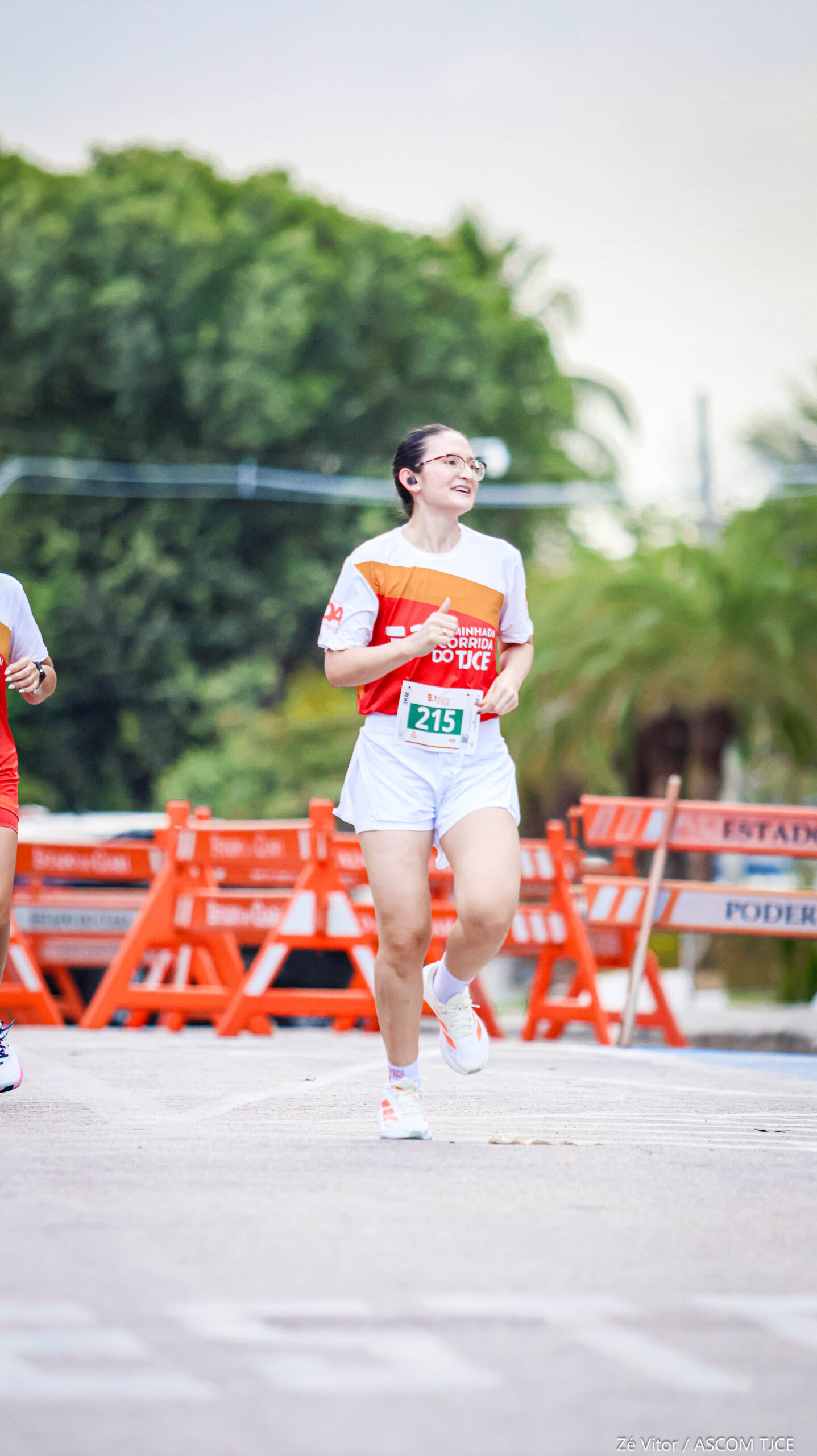 3ª Caminhada/Corrida do TJCE reúne membros do Judiciário em comemoração ao Mês do Servidor - Foto 301