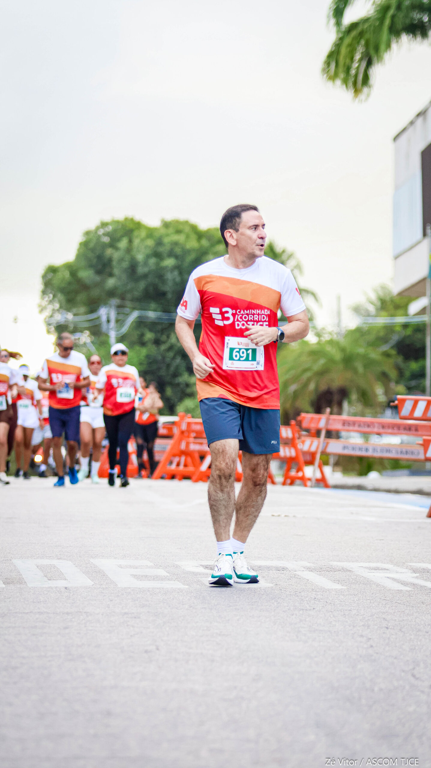 3ª Caminhada/Corrida do TJCE reúne membros do Judiciário em comemoração ao Mês do Servidor - Foto 306
