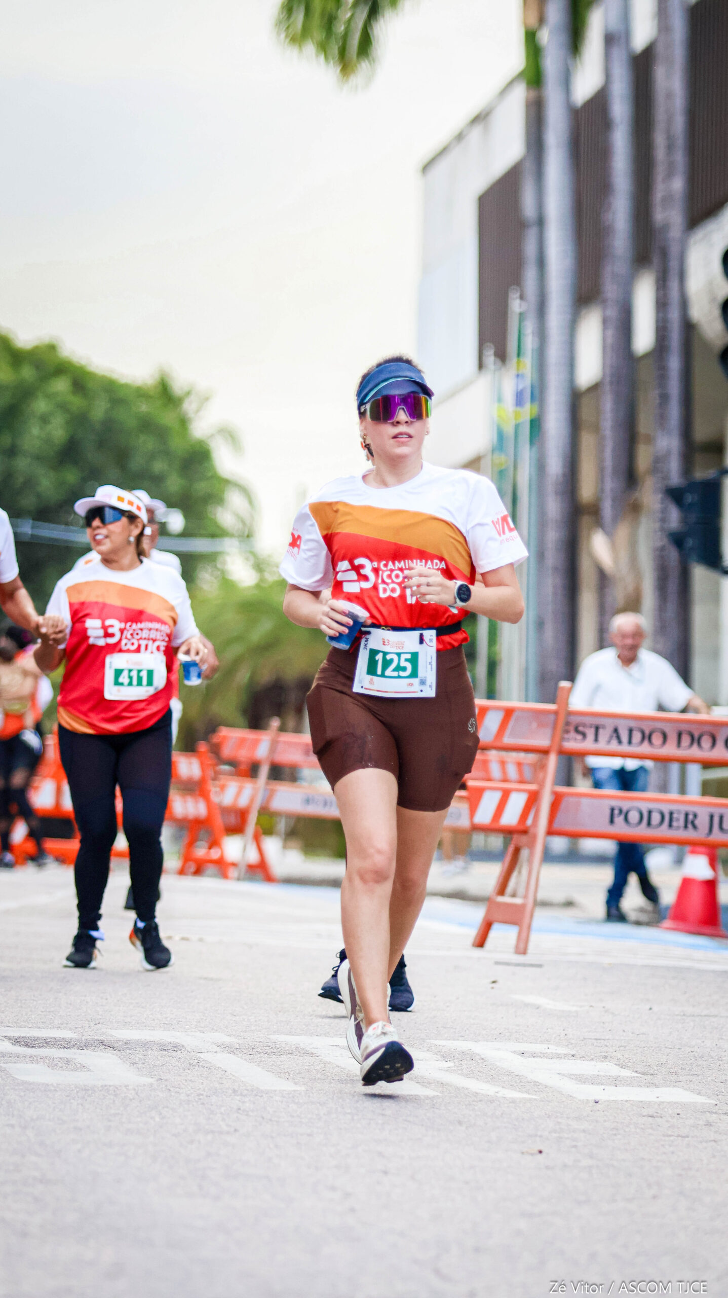 3ª Caminhada/Corrida do TJCE reúne membros do Judiciário em comemoração ao Mês do Servidor - Foto 307