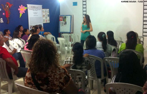 Juizado da Mulher promove encontro com agentes de saúde sobre Lei Maria da Penha