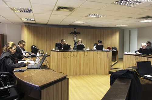 Estado deve remunerar ex-PMs durante período em que exerceram o cargo por meio de liminar