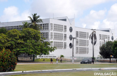 Juíza condena acusados de roubo a fábrica  de confecções no bairro Henrique Jorge