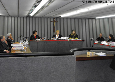 Justiça condena Coelce a pagar indenização por corte de energia sem aviso prévio