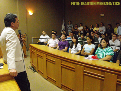 Estagiários do Fórum mobilizados para garantir sucesso da Semana da Conciliação