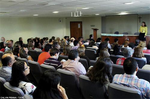 Conselheira Soraia Victor destaca formas de controle  para tornar eficiente a administração pública