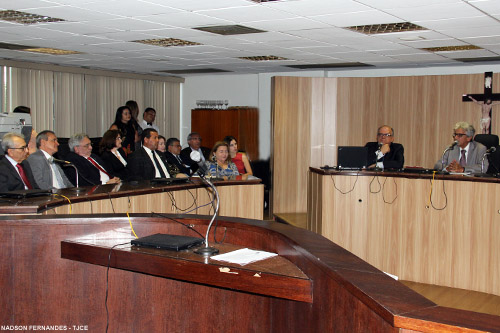 Desembargador Fernando Luiz Ximenes Rocha recebe homenagem pelos 20 anos de magistratura