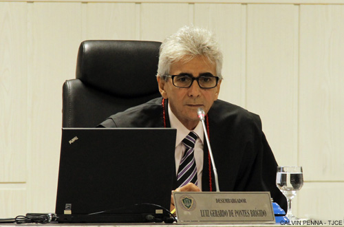 Presidente do Tribunal de Justiça assume interinamente o Governo do Ceará