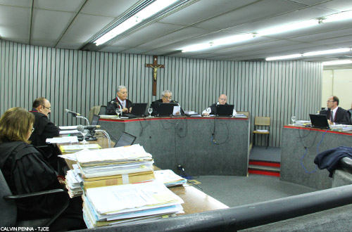 Justiça mantém prisão de pai e filho acusados de duplo homicídio no Município de Icó