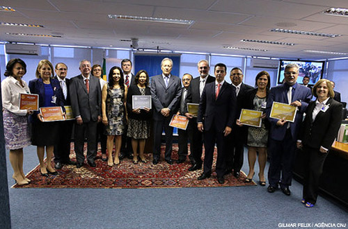 Tribunal de Justiça do Ceará recebe o Selo Bronze Infância e Juventude do CNJ