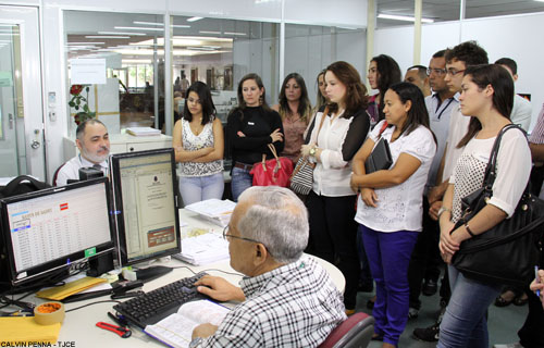 Estudantes de Direito da Universidade de  Fortaleza visitam sede do Poder Judiciário