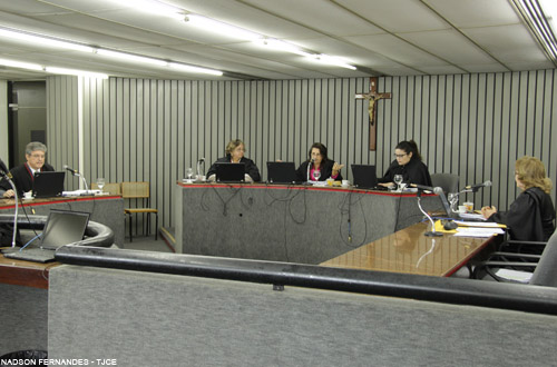 TAM deve indenizar em R$ 35,1 mil clientes  que tiveram bagagem extraviada em viagem