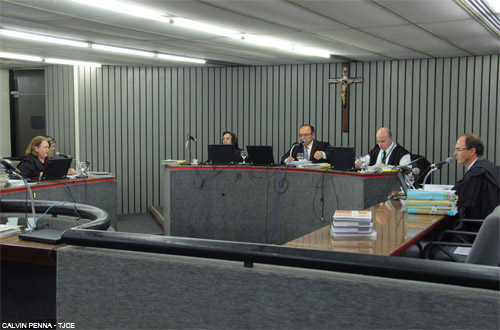 1ª Câmara Criminal nega habeas corpus a acusado de dois homicídios qualificados