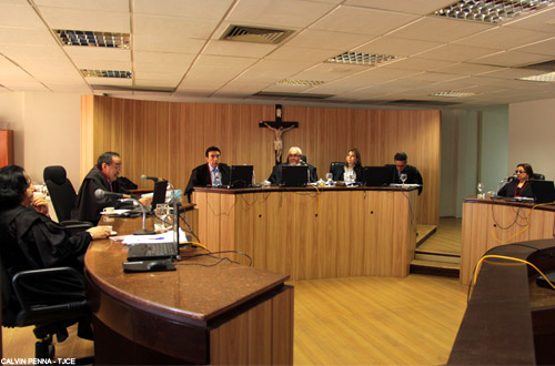 Empresa é condenada a pagar R$ 4 mil de indenização por demora na entrega de veículo