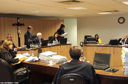 2ª Câmara Criminal mantém sentença de pronúncia contra irmãos acusados de homicídio qualificado