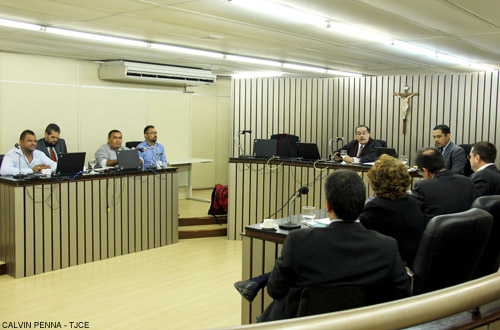 Agentes de saúde de Fortaleza encerram greve  após audiência de conciliação no TJCE