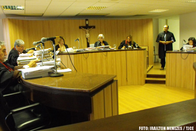 Coelce terá de pagar R$ 60 mil em indenização por violar imóvel privado