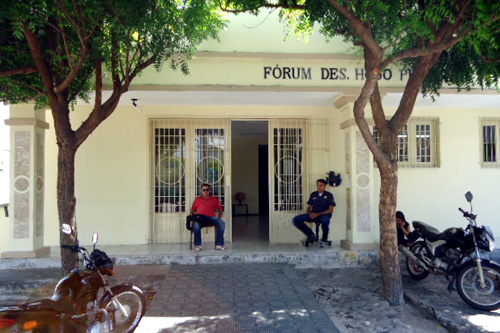 Juiz revoga prisão temporária de carioca suspeita de participar da morte de turista em Jericoacoara