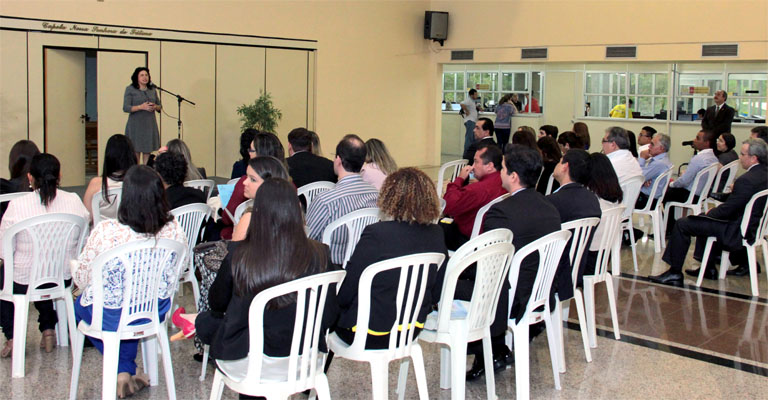 Núcleo de Conciliação e Mediação entrega certificados de cursos no TJCE