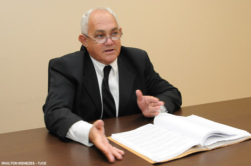 Desembargador Durval Aires Filho é eleito para Academia Cearense de Letras