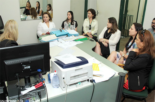 Desa. Sérgia Miranda solicita apoio de delegadas para campanha Justiça pela Paz em Casa