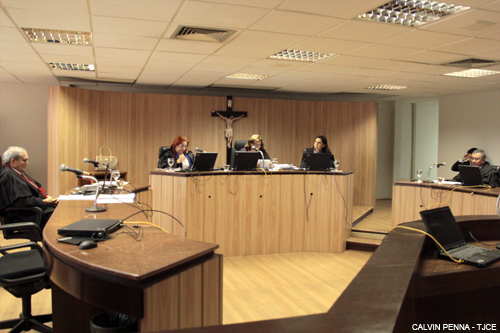 Acusado de roubar veículo na Parquelândia tem negado pedido de liberdade