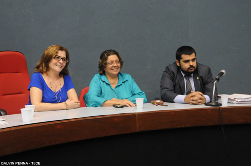 3ª Vara da Infância e da Juventude entrega 35 documentos de adoção