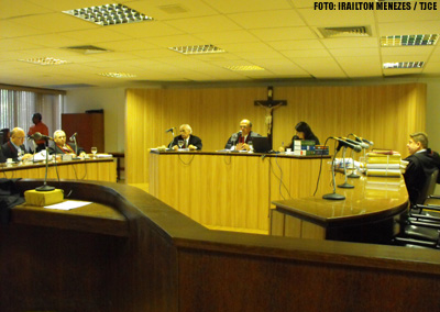 Bradesco Seguros deve pagar quase R$ 37 mil para ressarcir consumidora