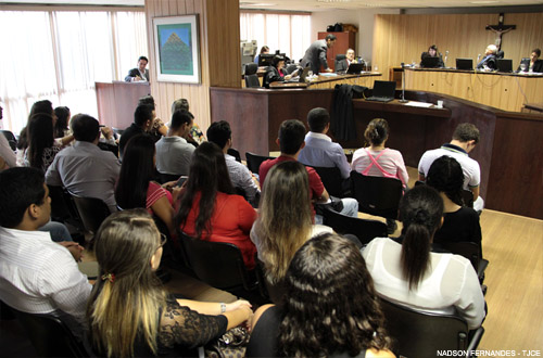 Estudantes da FGF conhecem Tribunal de Justiça