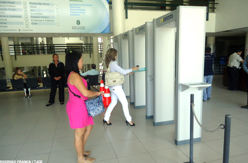 TJCE instala detectores de metais em todas as unidades de Fortaleza e do Interior