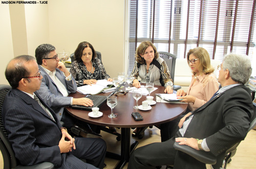 Grupo de juízes estuda medidas para implantar projeto “Audiência de Custódia”