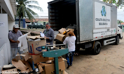 Material reciclável doado pelo Fórum Clóvis Beviláqua ultrapassa 12 toneladas