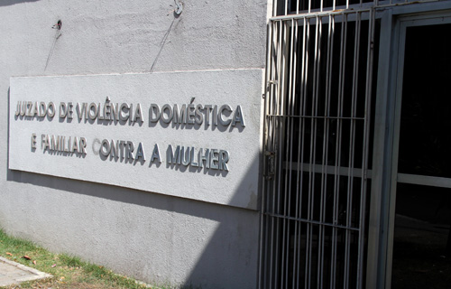 Juizado da Mulher avalia  funcionamento do 