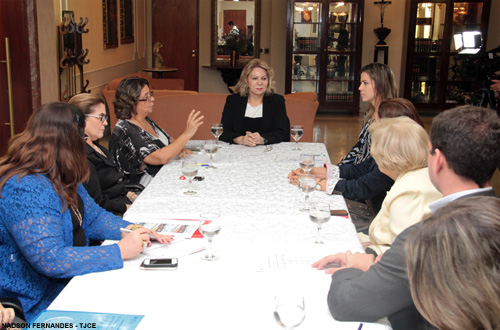 Poder Judiciário discute ações para a infância e juventude com a Primeira-dama do Ceará