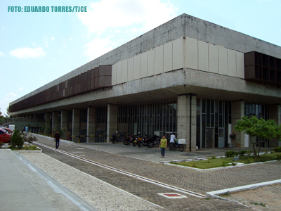 Judiciário funciona no fim de semana e no feriado através de plantões