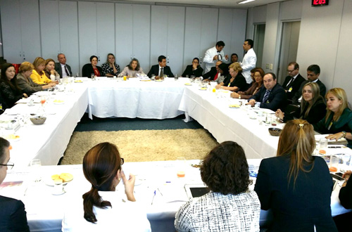 Coordenadoria da Mulher articula novas ações de combate à violência familiar em reunião no STF