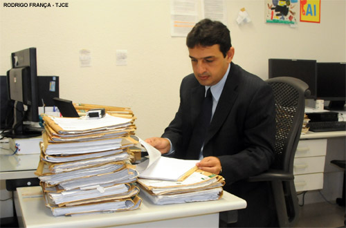 Corregedores auxiliares realizam visita inspecional no Fórum Clóvis Beviláqua