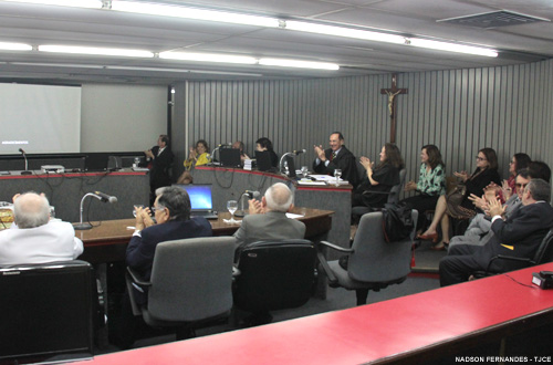 Desembargador Clécio Aguiar se aposenta  do TJCE e recebe homenagens