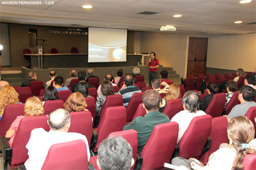 Palestra no TJCE alerta magistrados sobre os impactos causados por mudanças climáticas