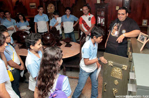 Estudantes de escolas municipais visitam Tribunal de Justiça