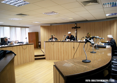 Justiça mantém sentença que condena dono de veículo a pagar indenização por atropelamento