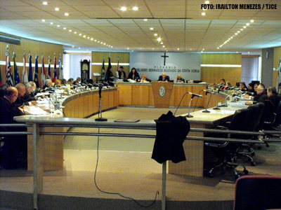 TJCE cria grupos de auxílio para reduzir congestionamento de processos