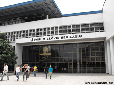 Justiça condena Unimed a pagar R$ 75 mil de indenização por danos morais