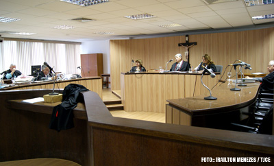 2ª Câmara Cível condena Itaú a ressarcir cliente e pagar indenização por danos morais