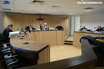 Banco Schain S/A deve pagar indenização de R$ 6 mil para aposentada