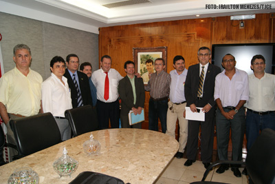 Desembargador Ernani Barreira recebe entidades de classe para discutir PCCR