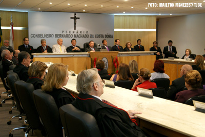 Desembargador Manoel Cefas é empossado no Tribunal de Justiça